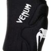 Parastinchi ginocchio VENUM sintetico leggero per boxe-4