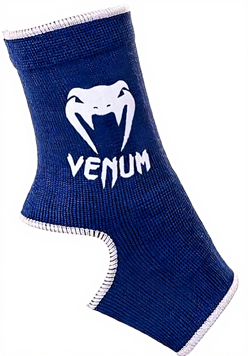 'VENUM Kontact ankle supports being worn during training'