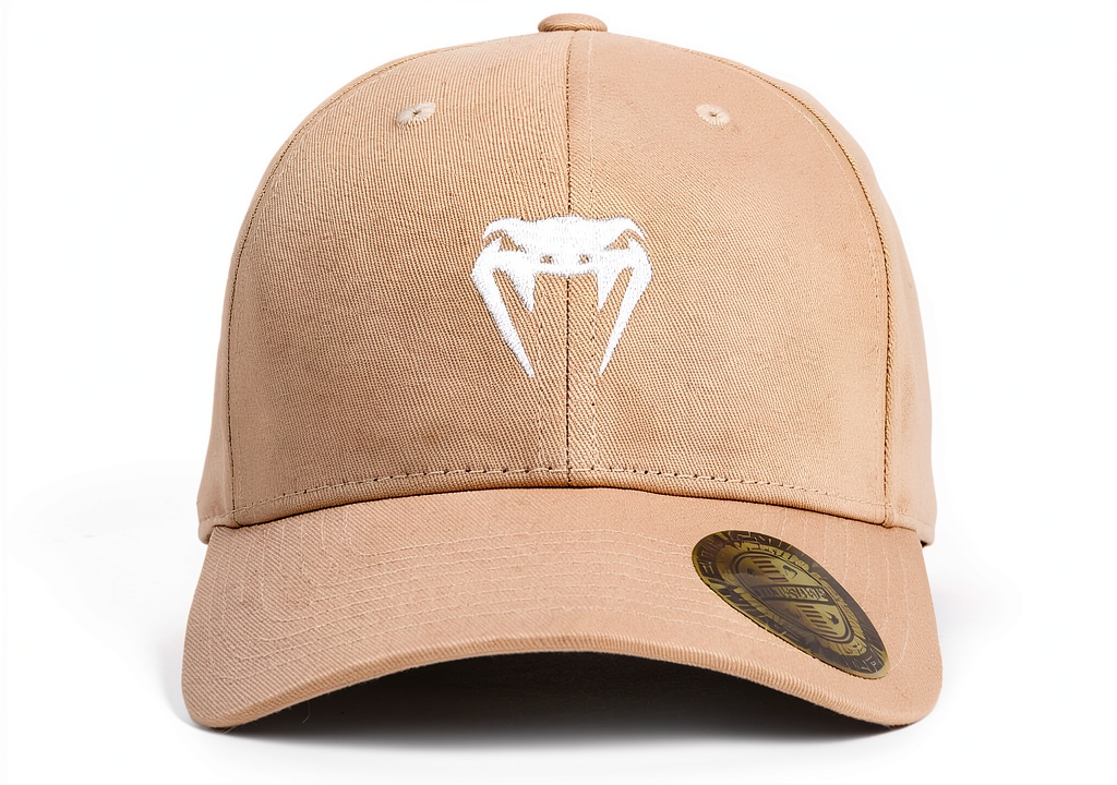 'Venum Classic 2.0 cap indossato durante una partita di baseball'
