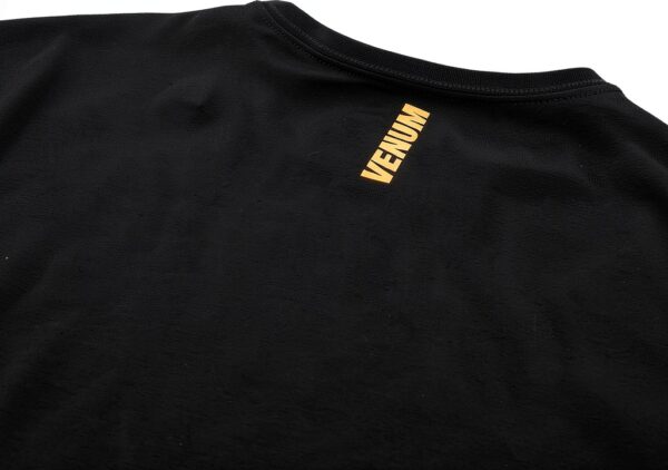 T-Shirt sportiva Venum taglio aderente serigrafia uomo-5